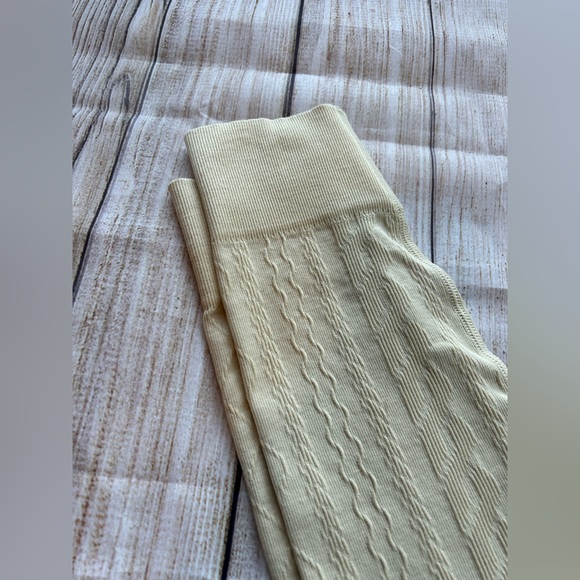 JoyLab High Waisted 7/8 Moisture Wicking Legging NWT - Picture 4 of 7